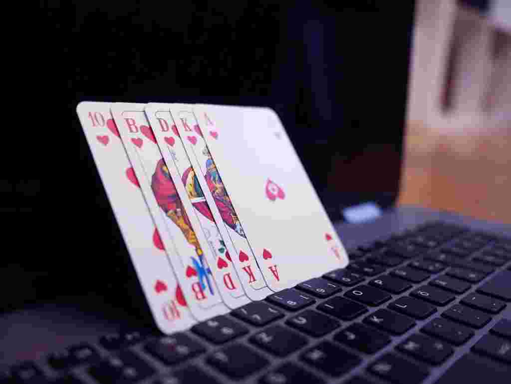 The Six Commandments of Playing Online Casino