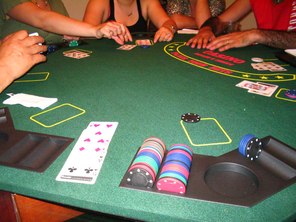Playing Poker The Right Way: Online Edition
