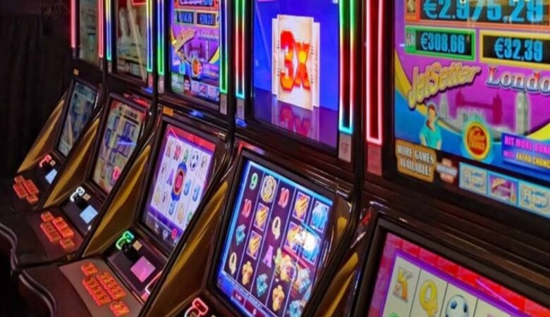 Differences between online slot machine versus offline - The Gambler ...